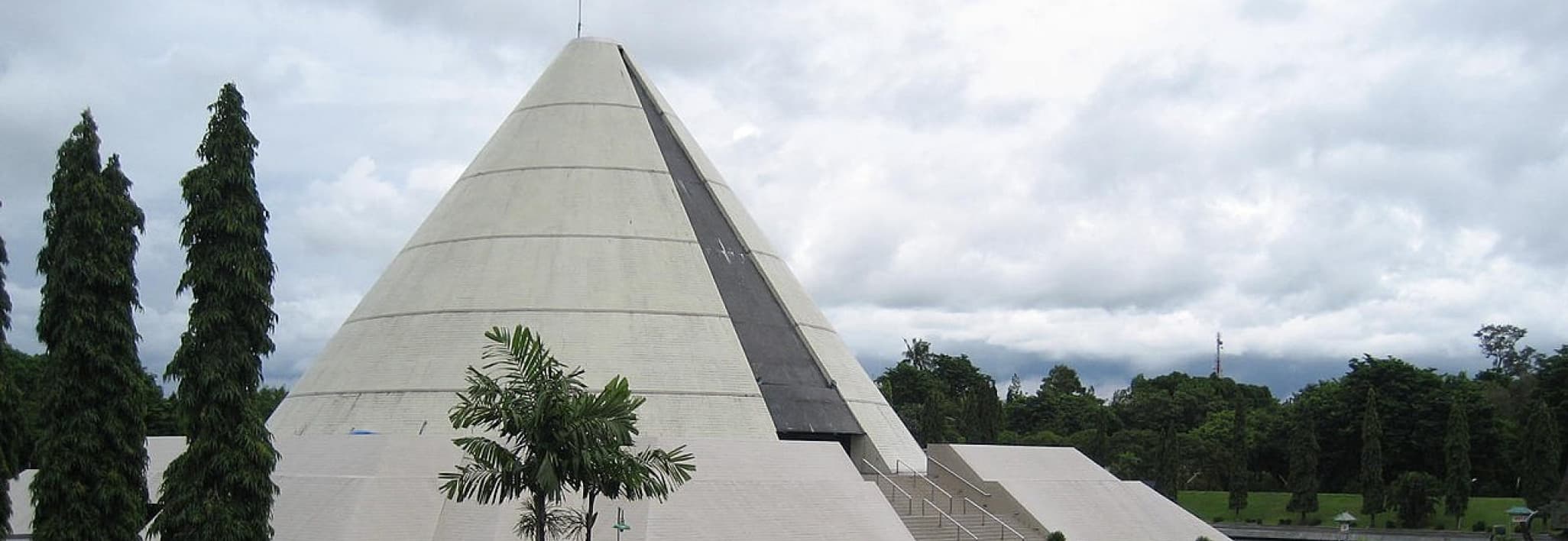 Monumen Yogya Kembali